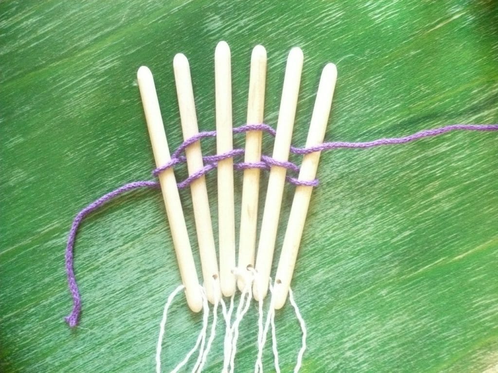 Stávek k jednoduchému tkaní z "ruky", vyrobeno v Dílně Jinan