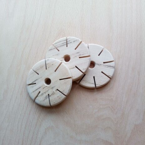 kolečko-nove Dřevěné kolečko na tkaní šňůrky, vyrobené v Dílně Jinan