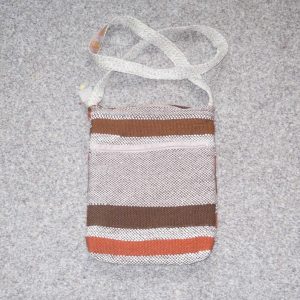 Taška přes rameno ručně tkaná vyrobena v Dílně Jinan