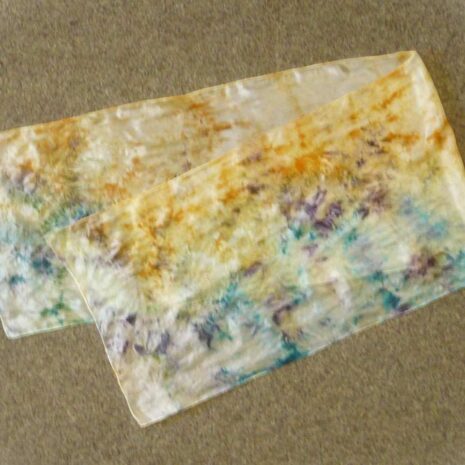 Hedvábný šál oranžovo tyrkysový, ručně malovaný, vyrobený v Dílně Jinan