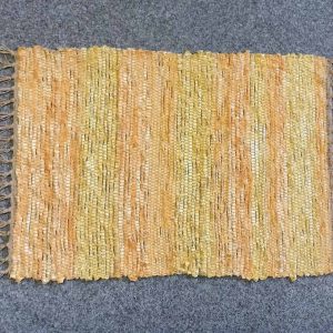 Koberec žlutý vlna/bavlna, ručně tkaný v Dílně Jinan.