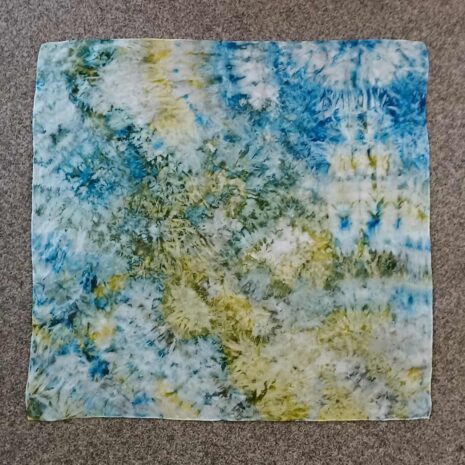 Hedvábný šátek africké moře, ručně malovaný, vyrobený v Dílně Jinan.